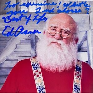 ED ASNER Signed 8x10 / SANTA CLAUS From “Elf” & LOU GRANT / Beckett Authenticted